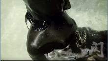 Extreme Latex breathplay
