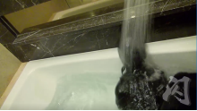 Extreme Latex breathplay
