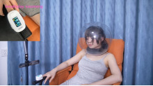 小萌ちゃんのバブルヘルメット密閉拘束