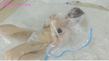 Xiaoyu Dress-up and Blackout in Vacuum Bag